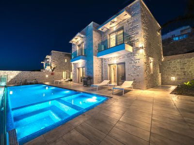 Luxury Villa Alkinoos, private pool, Sea view, BBQ