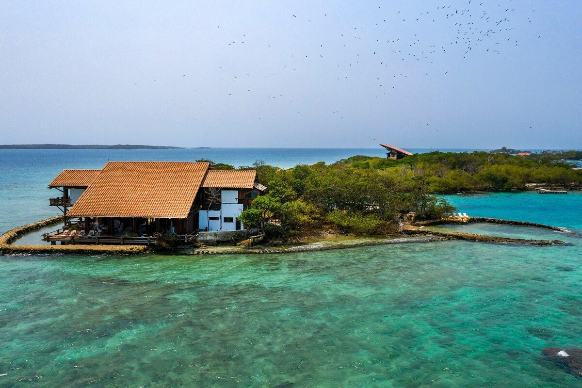 Car007 – Majestic villa in Islas del Rosario gallery image 5