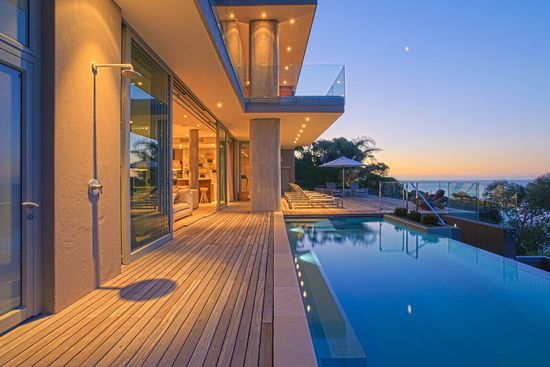 Photo 2 of Bantry Bay Villa accommodation in Bantry Bay, Cape Town with 5 bedrooms and 5 bathrooms