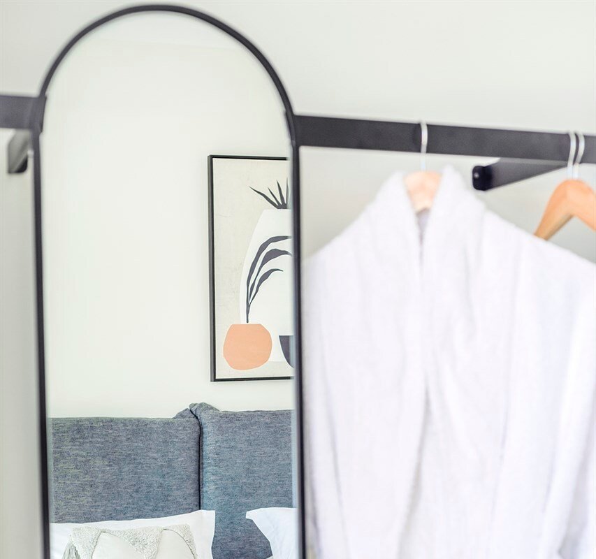 Katalania gallery image 3