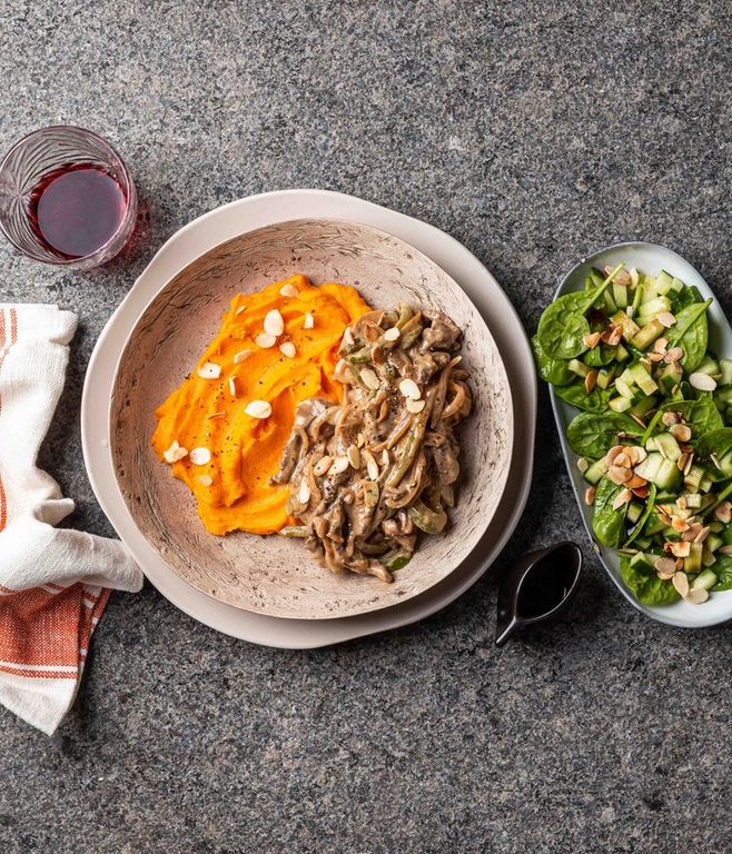 Photo of Silky Bell Pepper Sauce & Beef