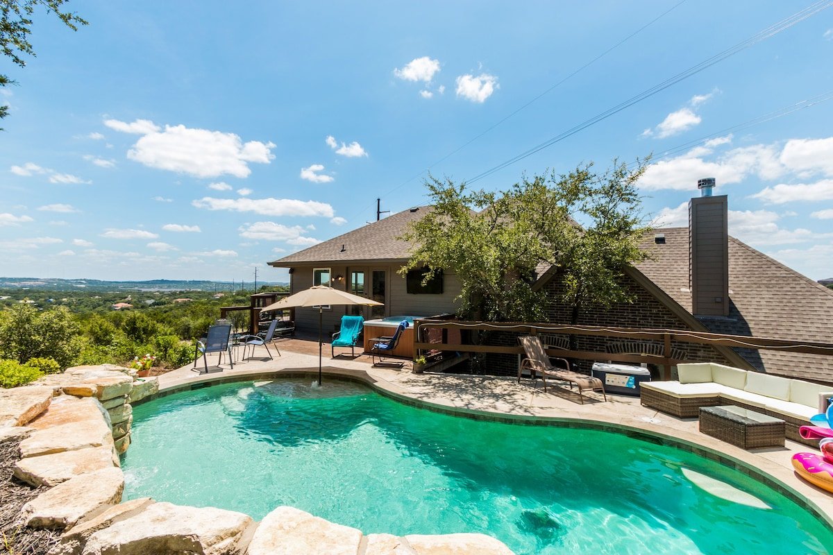 Lake Travis Acreage with Hilltop Views gallery image 2