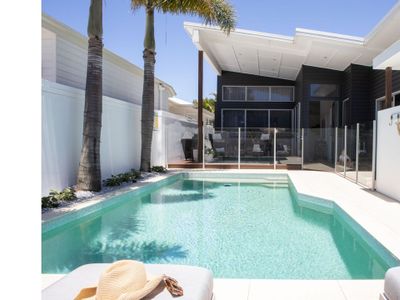 Fenne’s On Banzai- Pet friendly