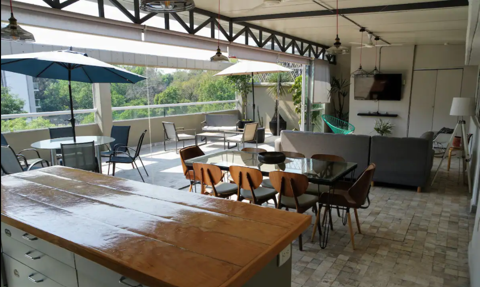 2 flats in Condesa for up to 12 people. 3rd floor