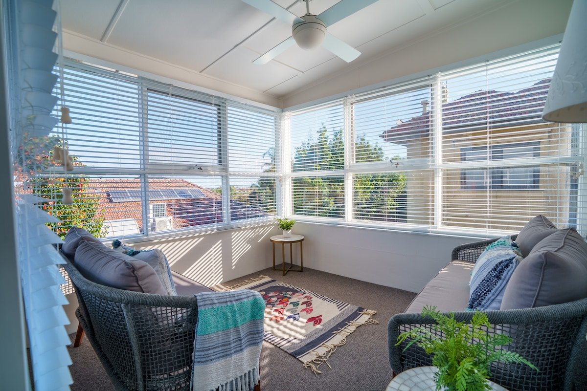 Elegant Caulfield North Family Home gallery image 3