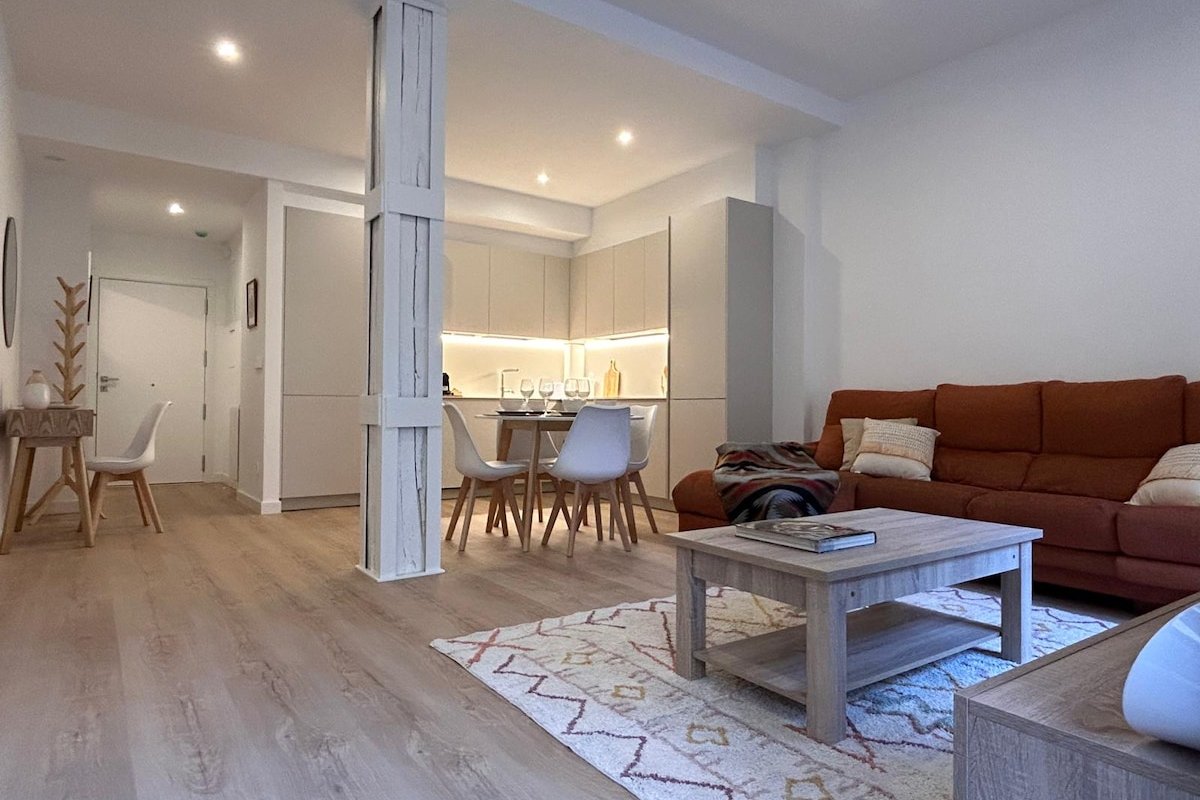 Churruca apartment with terrace gallery image 2