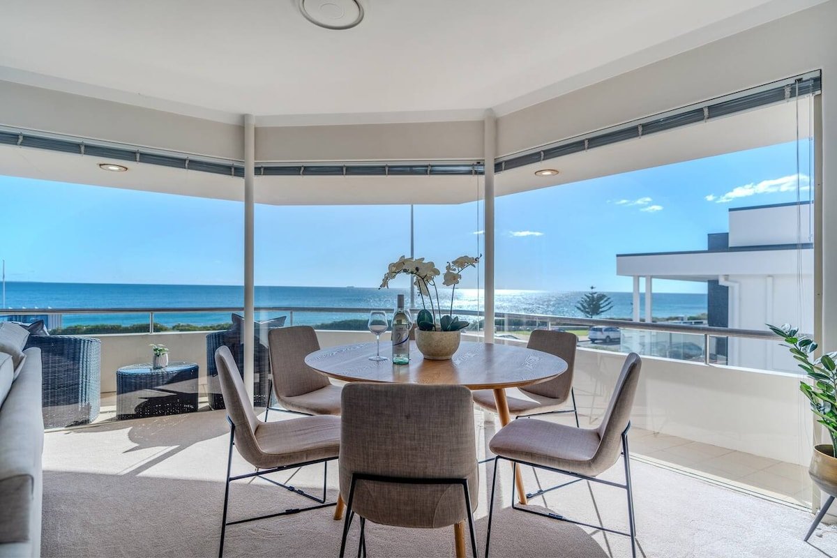 Breathtaking Beachside Sunsets gallery image 3