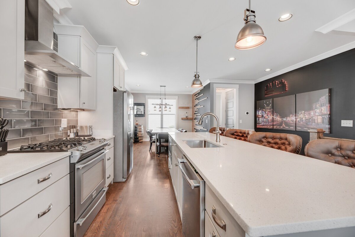 Nashville To the Nines gallery image 4