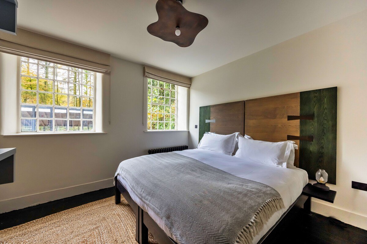 Finest Retreats | ARC Peaks gallery image 3