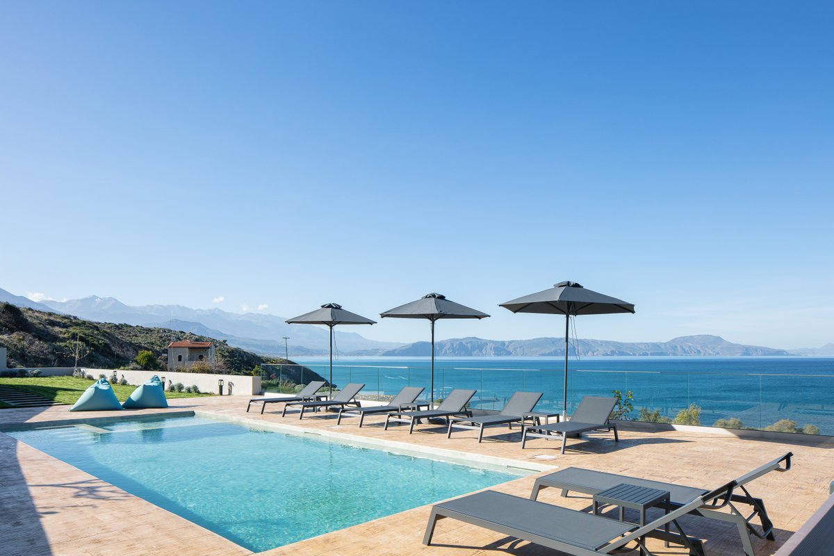Pietra Di Mare – 5 Bedroom Apartment Complex