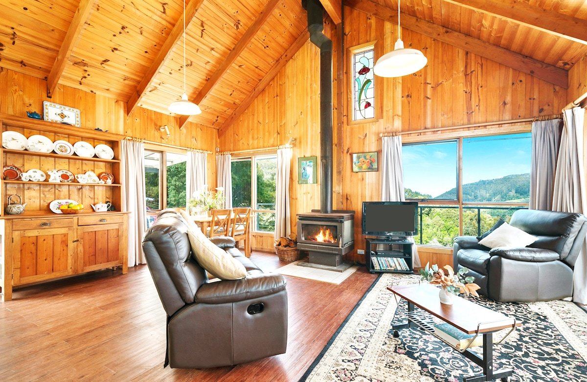 Hillside House gallery image 2