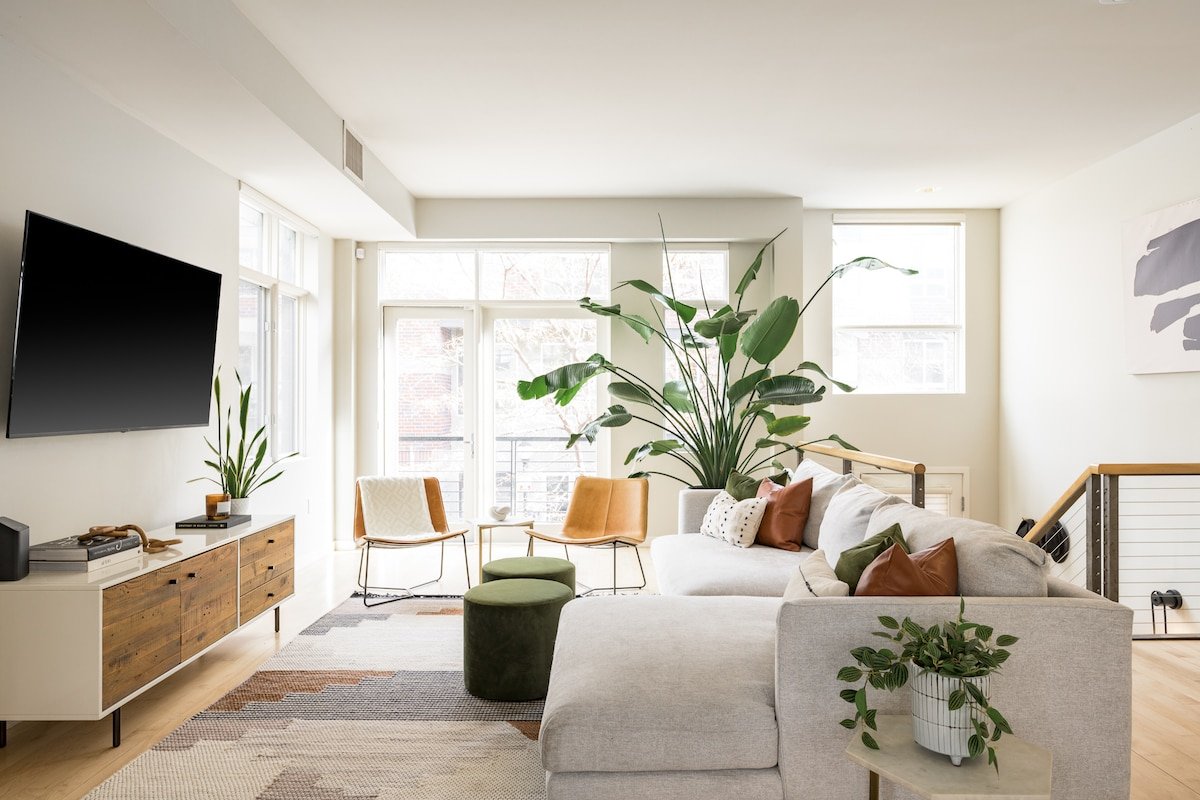 Luxury Home in Downtown DEN w/ Epic Rooftop Deck gallery image 5