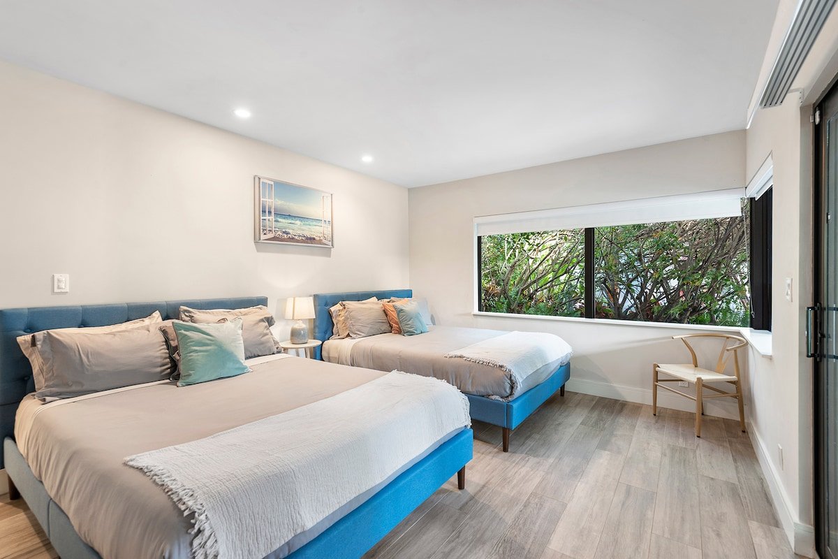 Beach Villa with Pool and Jacuzzi by Jatina Group gallery image 2