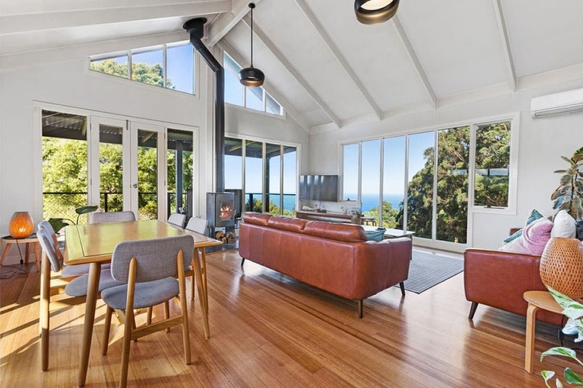 Ollie’s View – Breathtaking views to ocean & bush gallery image 2