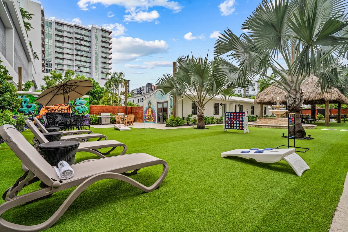 3 Private King Suites in a Tropical Oasis Retreat gallery image 3