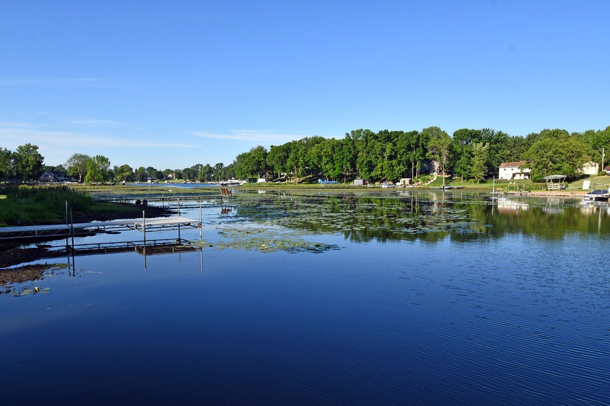 Terryll Bayside Lake Home | Dock, Kayaks, Firepit! gallery image 5