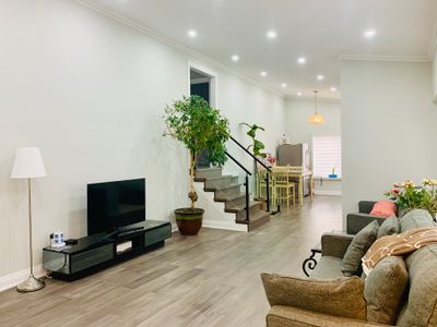 Dream House in North York/6 bedrooms/6 parkings