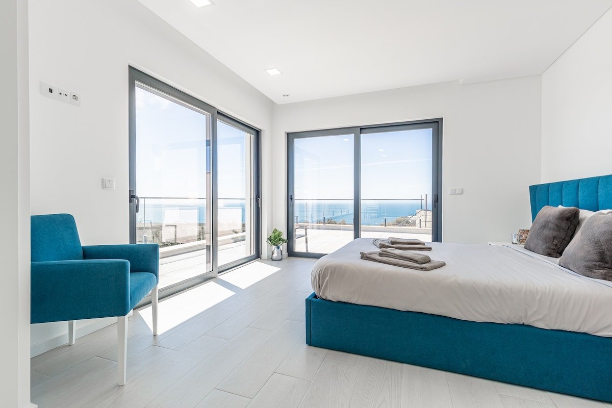 Villa Locki with ocean view gallery image 4