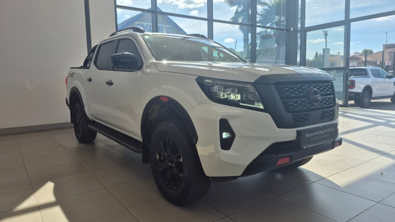 NISSAN NAVARA 2.5DDTI PRO-4X 4X4  for Sale in South Africa