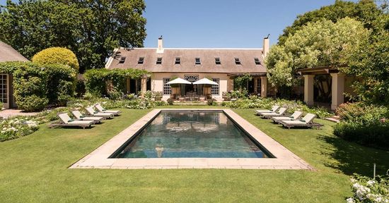 Photo 2 of La Rive Franschhoek accommodation in Franschhoek, Cape Town with 6 bedrooms and 6 bathrooms