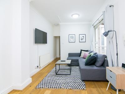 Great size 2 bed Chancery Lane