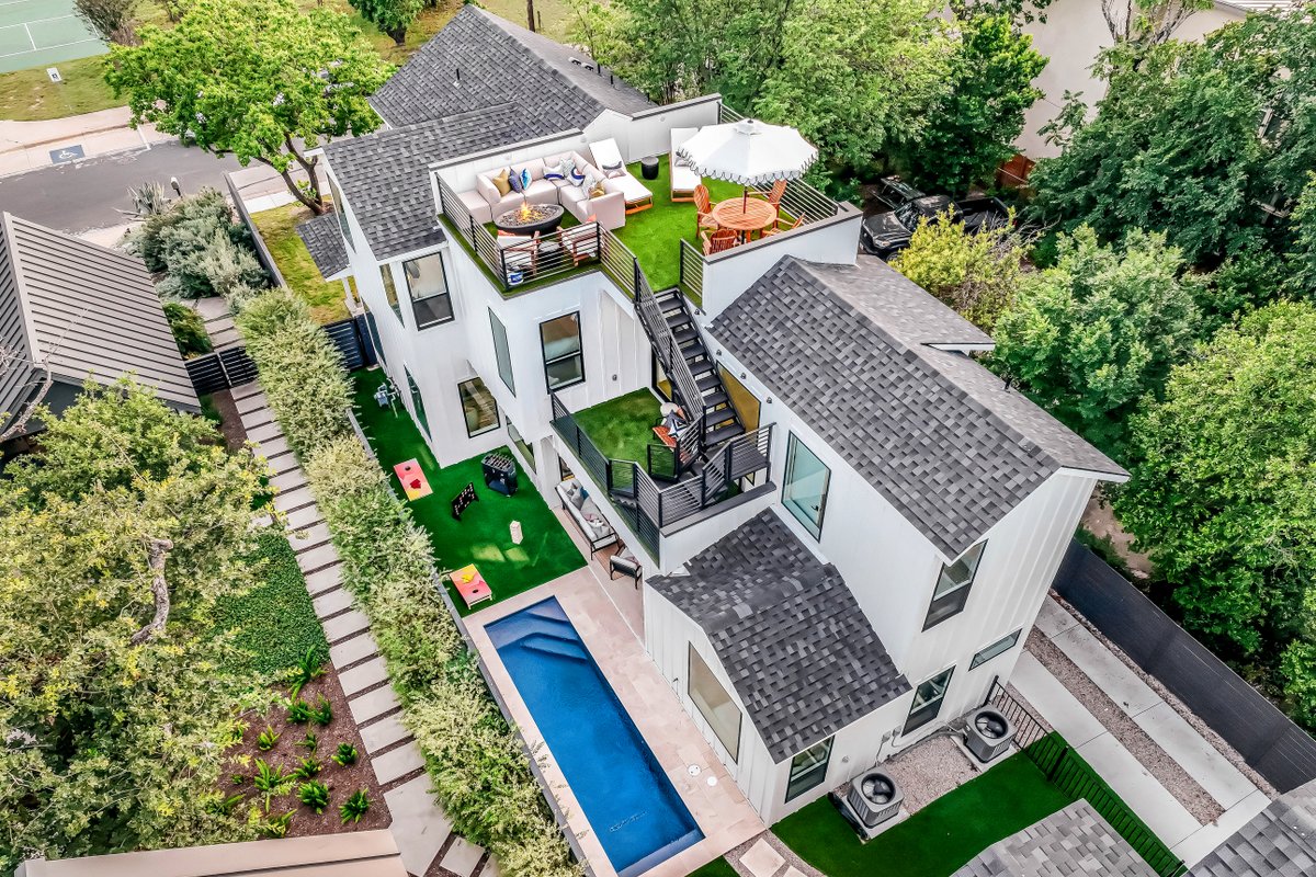 Rooftop View|Downtown 10 Mins|Heated Pool & Sauna