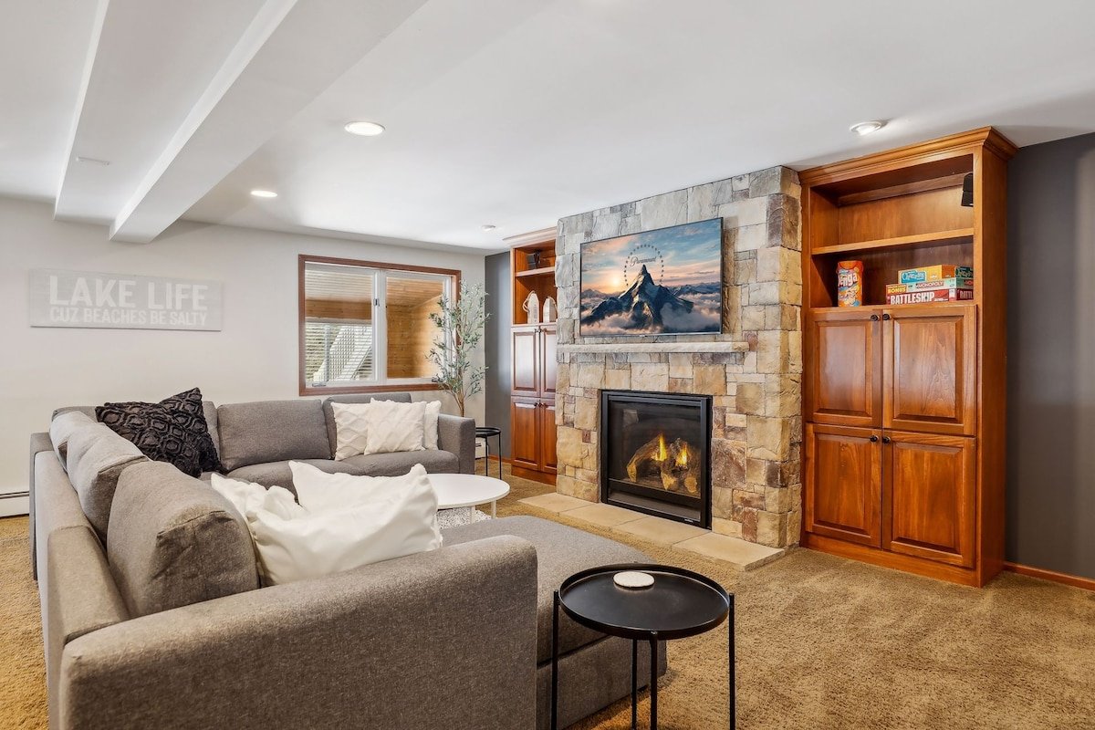 Lakefront Retreat: Sauna, Hot Tub, Firepit & More gallery image 4