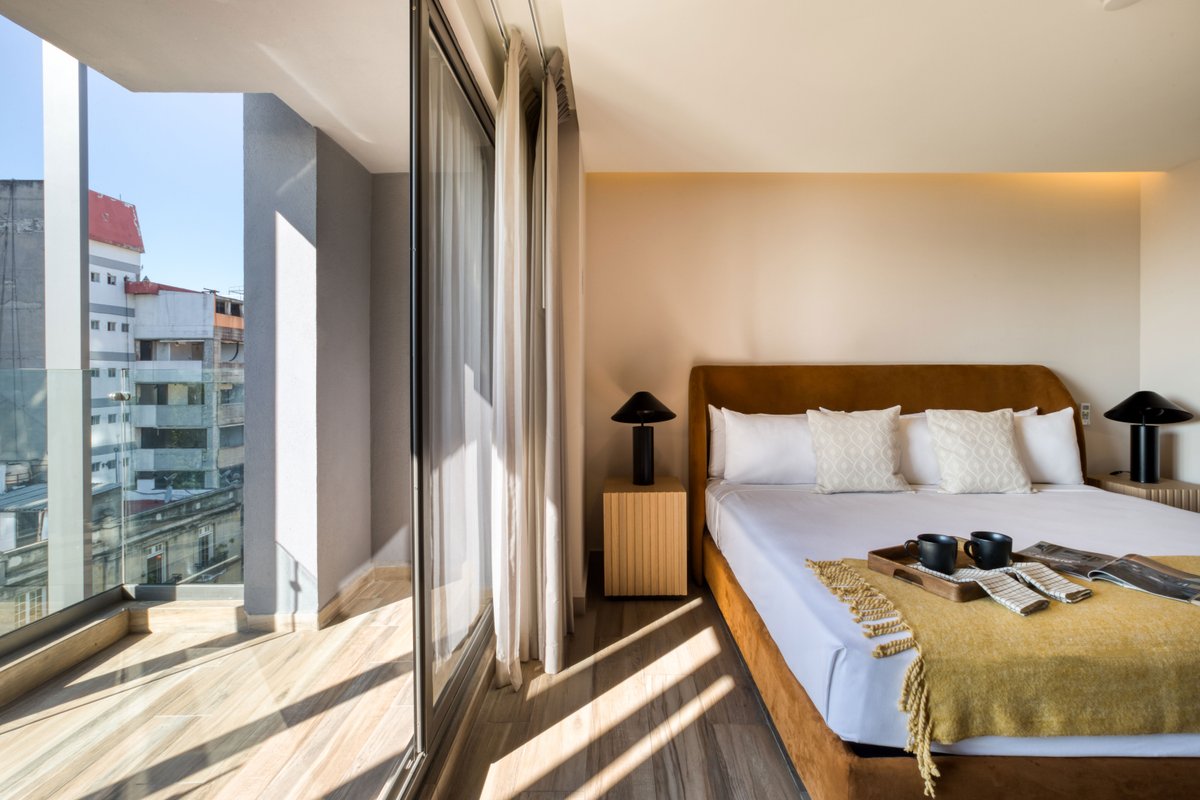 Epic Apt w/Balcony | Best Location+Cool Amenities