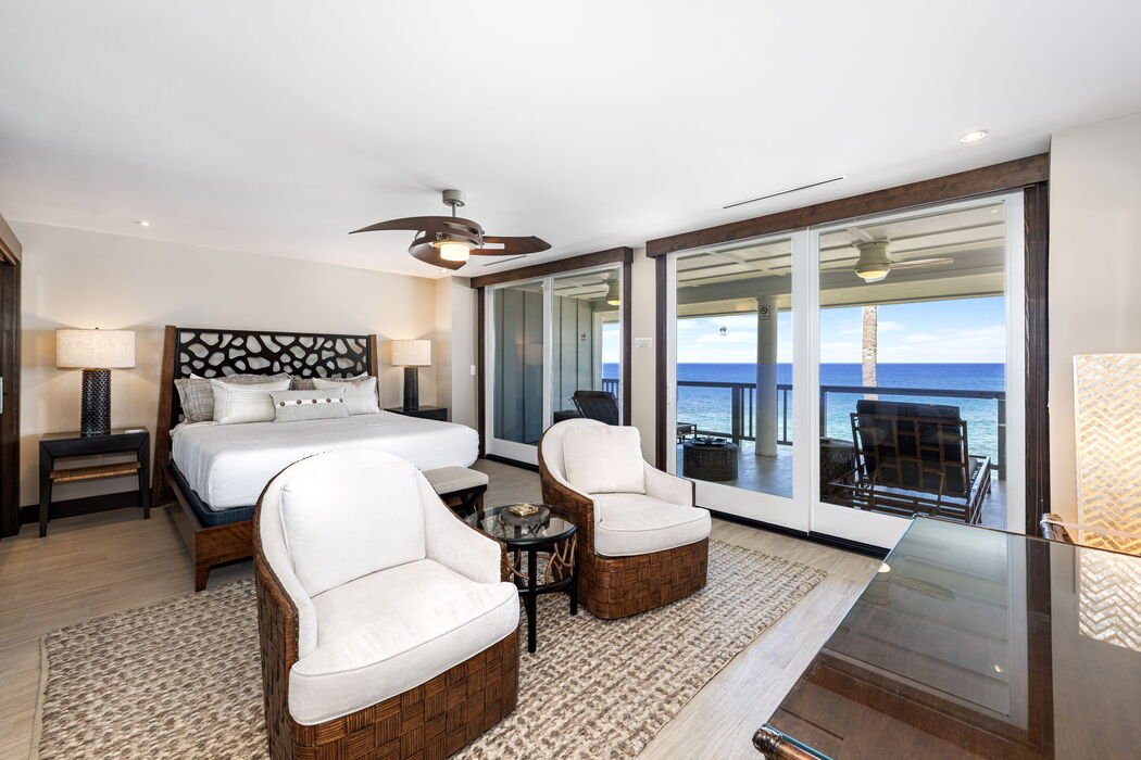 Oceanfront Kona Villa + Sauna & Epic Views gallery image 2