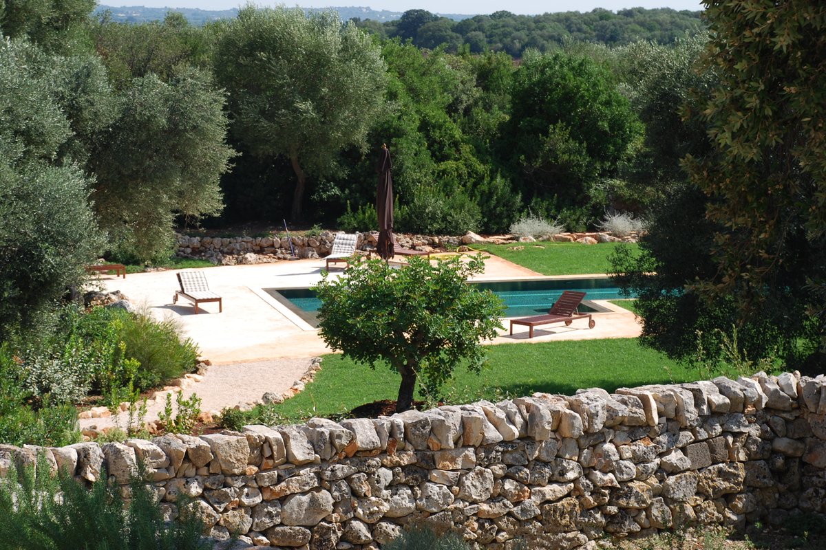 Ostuni: charm and comfort for 4 ( 1 villa)