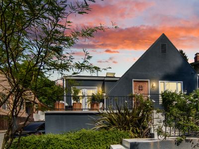 Fully Redone Private Home in SilverLake off Sunset