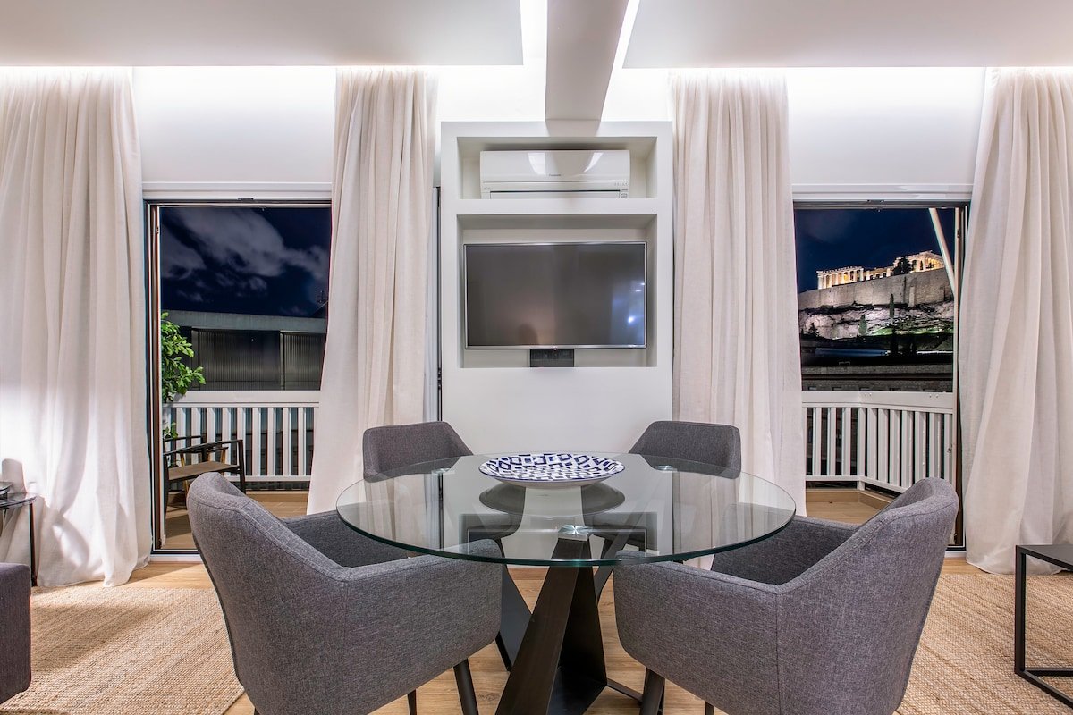 Modern flat in the grounds of Acropolis monuments gallery image 3