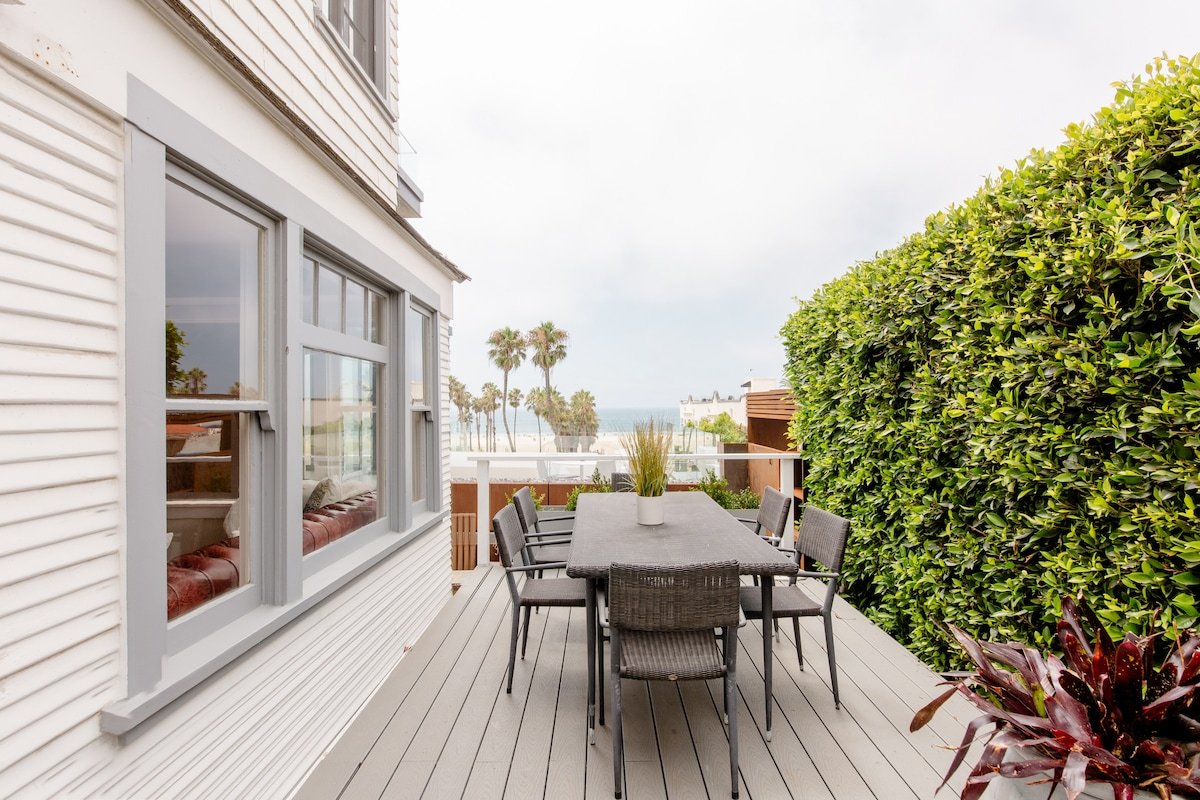 Ocean Vista at an Incredible Santa Monica Beachhouse gallery image 5