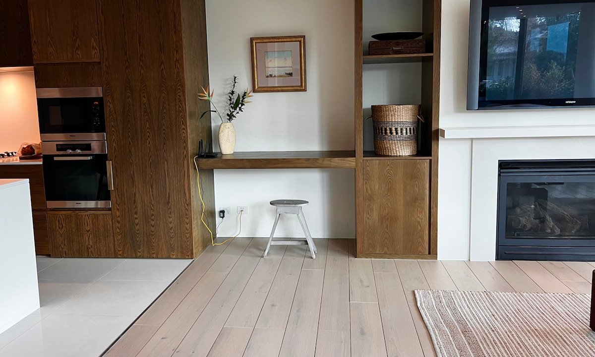 Two Level Luxe Townhouse gallery image 4