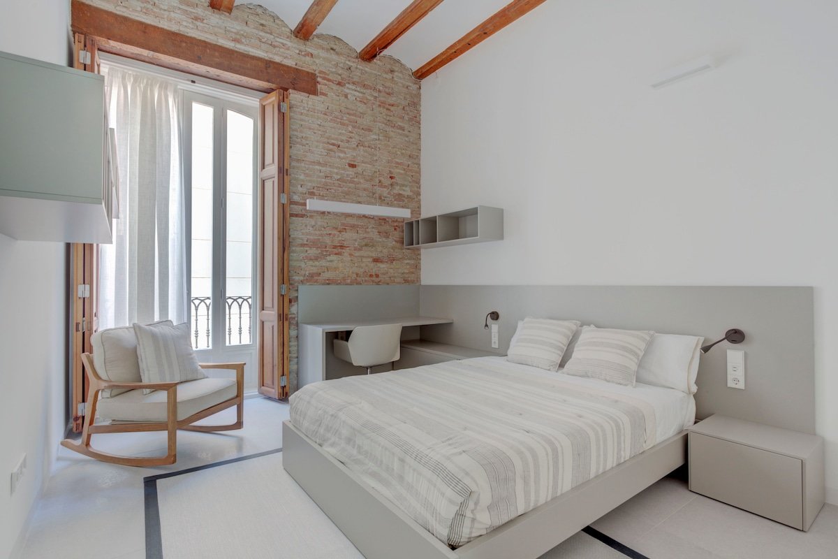 Quality and luxury prime location gallery image 5