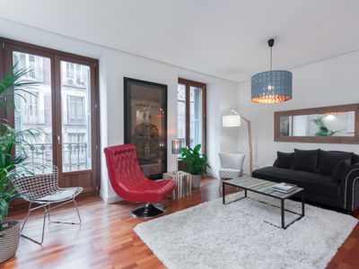 PLAZA MAYOR BEST LOCATION, AC ALL HOME 3 BDR/2 BTH