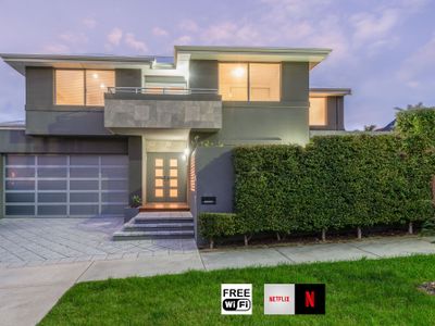 Close to beach& amenities. Long Stay Discount avai