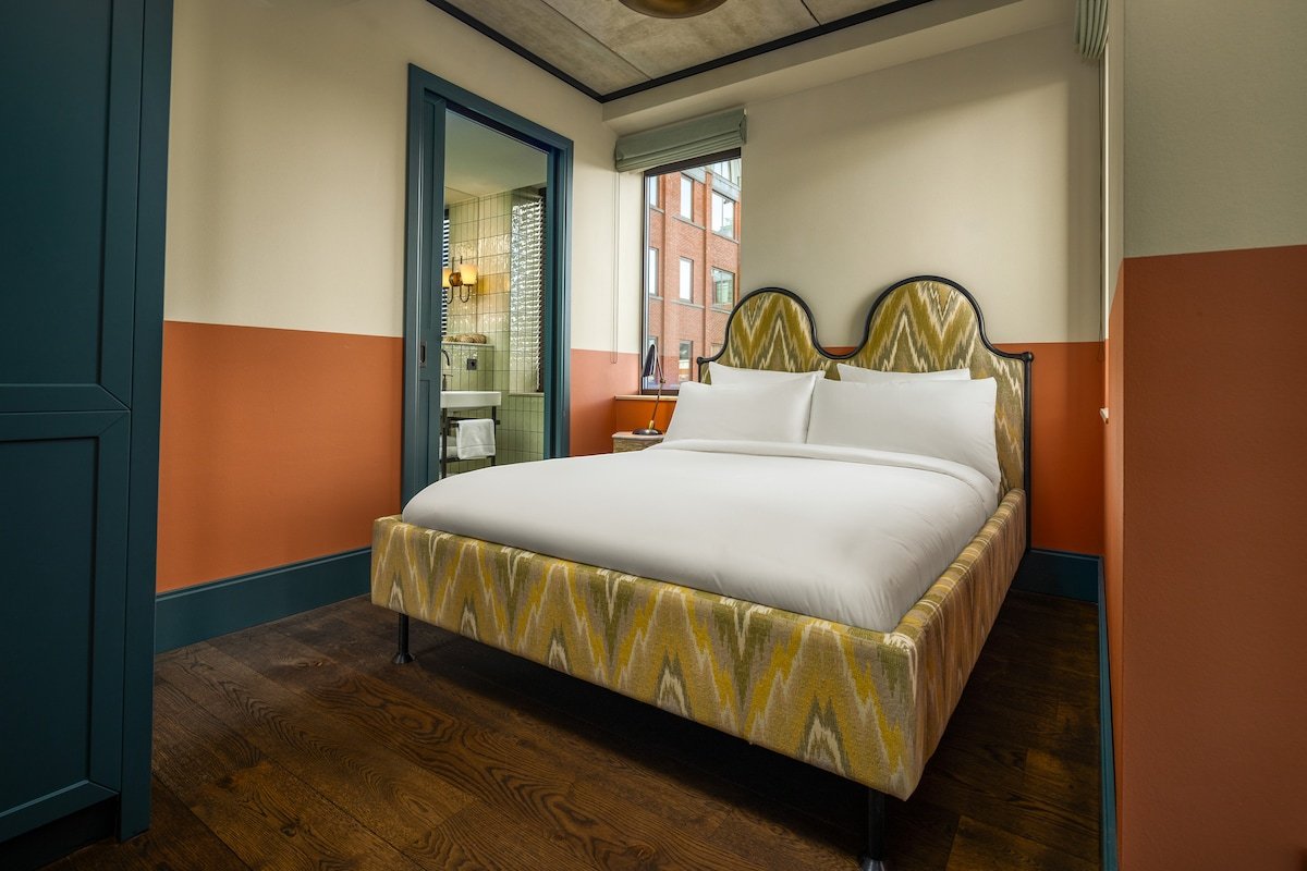 2-Bedroom Apartment | The July – Boat & Co gallery image 2