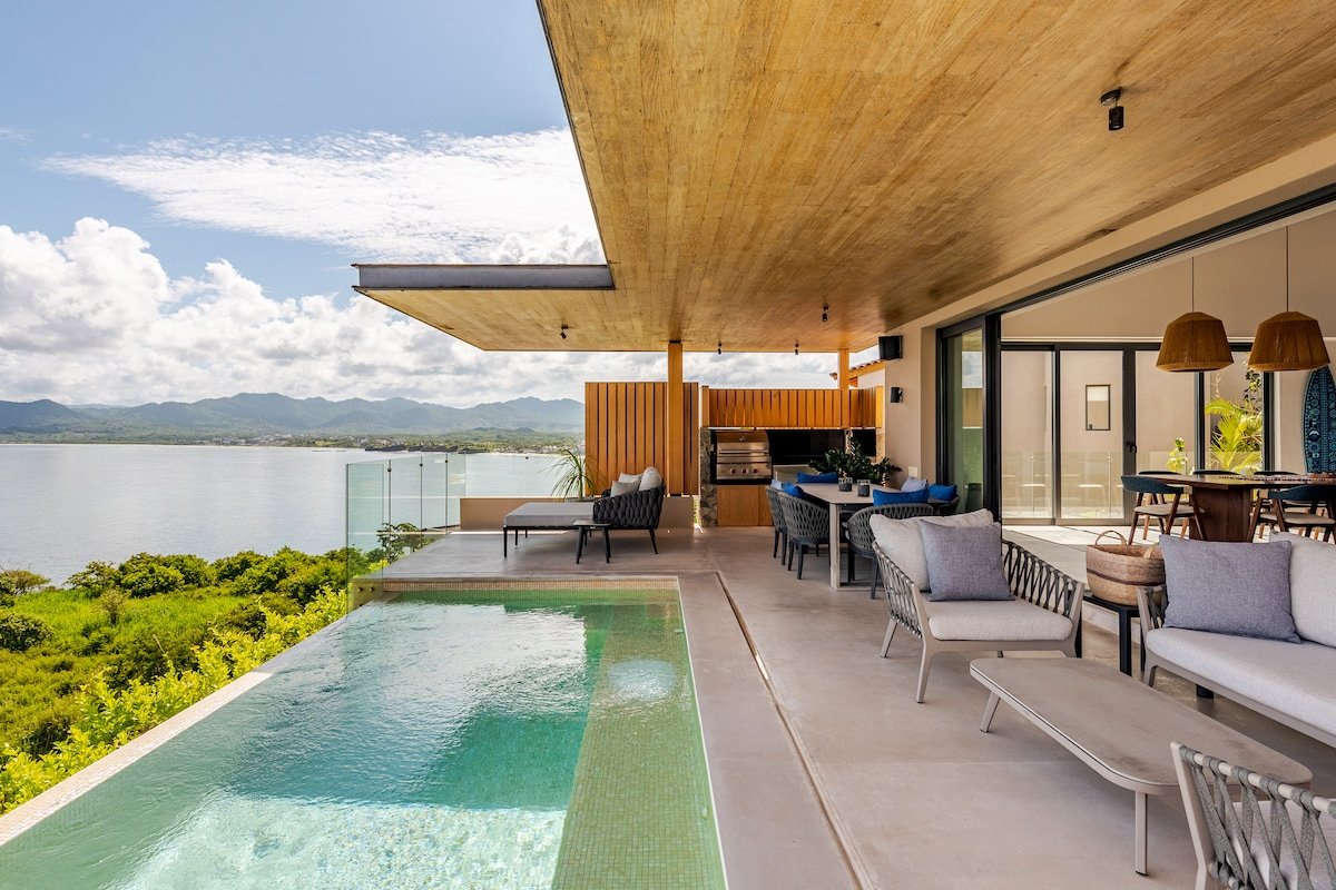 Oceanview Iyari Villa w/ Plunge Pool & Terrace