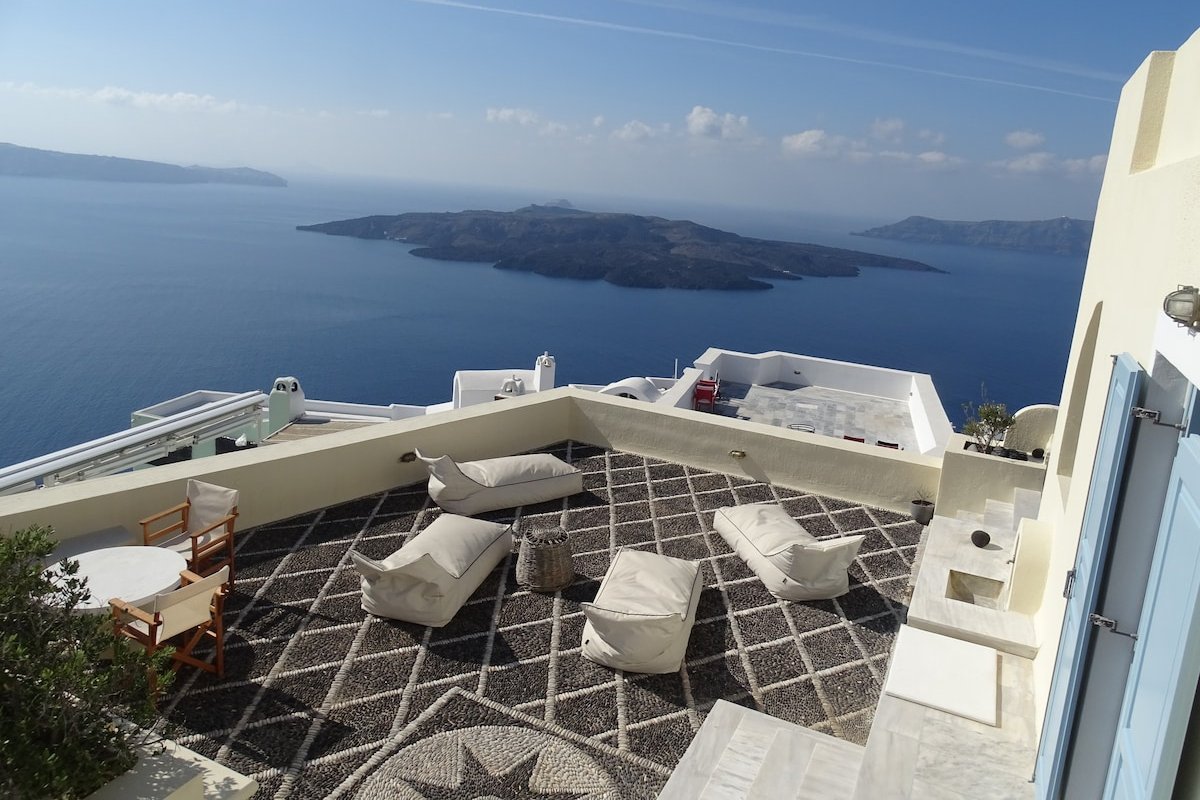 360 Blue gallery image 2