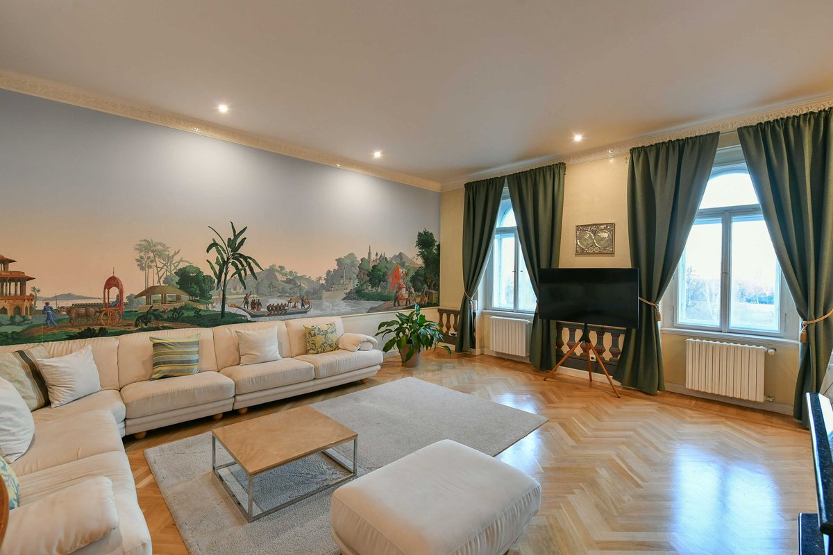 Neo-baroque Apartment with a View