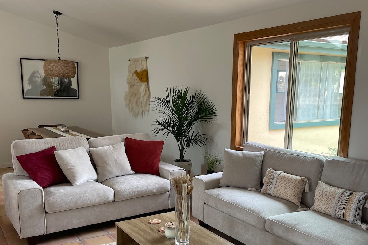 Magical sanctuary – hot tub/pool gallery image 5