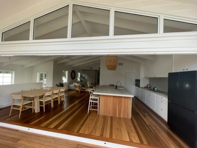 Luxury Beach House gallery image 4