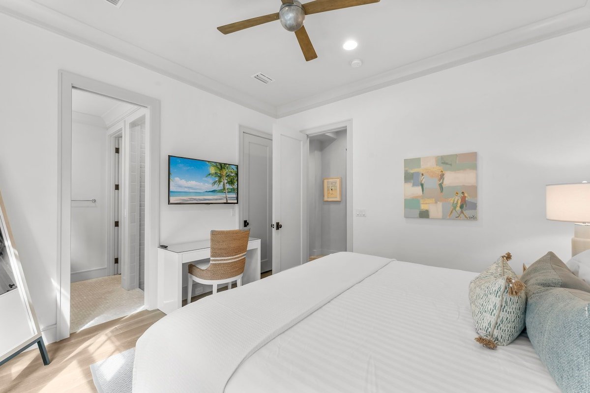 Water and Wine by Stay on 30a gallery image 3