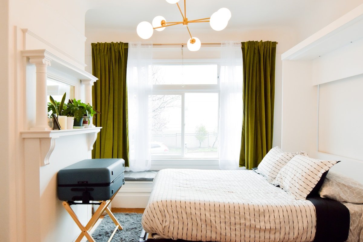 Sunny Full Floor 3 Bedroom Mission Dolores Flat gallery image 3