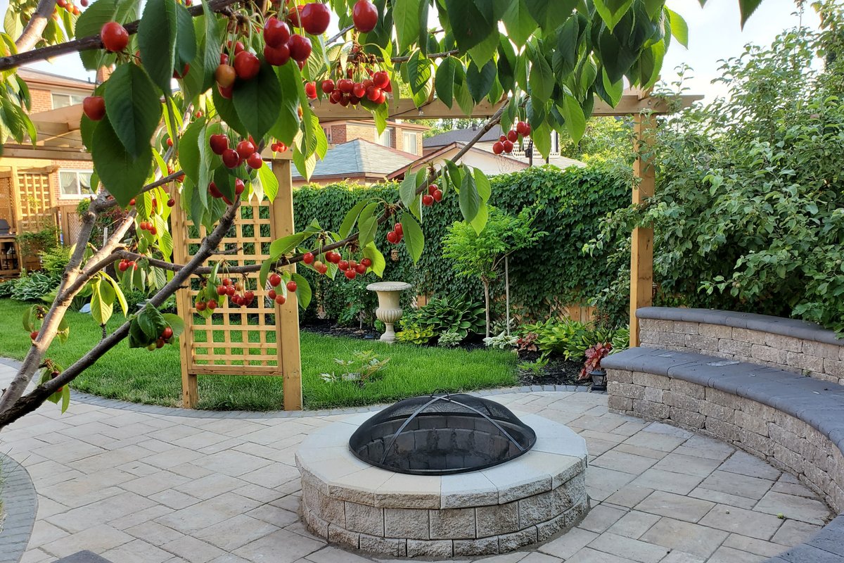 Spacious house, 10 minutes away from airport