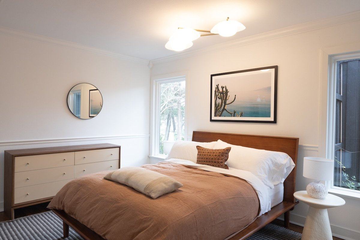 Kessler Park Lux Retreat w/ Sauna & Piano No. 1526 gallery image 3