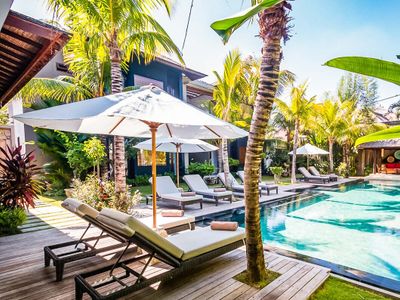 Villa Abakoi – 6 Bedrooms Villa in Seminyak