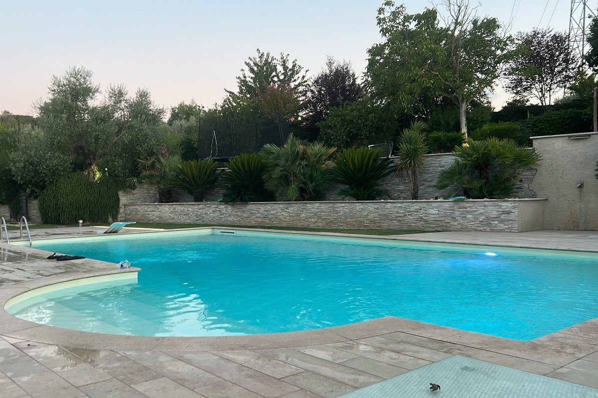 Villa immersa nel parco di Veio.