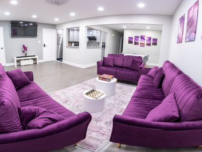 Modern 3 Bed 2 Bath Home With Parking | 2 min LGA